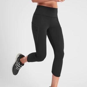 NWT Athleta All in workout Capri // Black